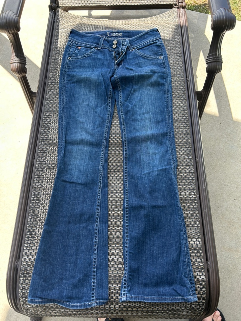 Women’s Blue Denim Jeans - Classic Mid Wash Inseam 31 - Picture 4 of 4